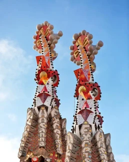 Details der Glockenturmspitzen der Sagrada Família
